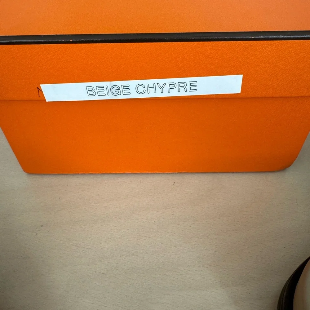 Hermès Chypre beige sandals - Picture 10 of 11